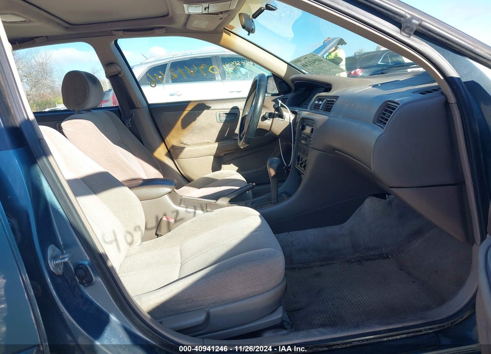 2000 TOYOTA CAMRY LE VIN: 4T1BG22K4YU759121