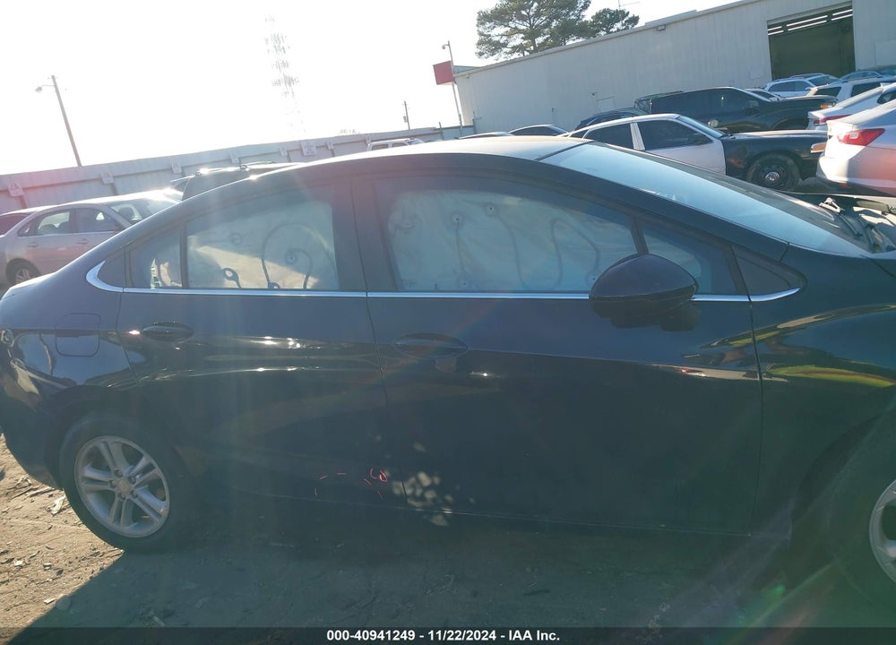 2018 CHEVROLET CRUZE VIN: 1G1BE5SM8J7247422