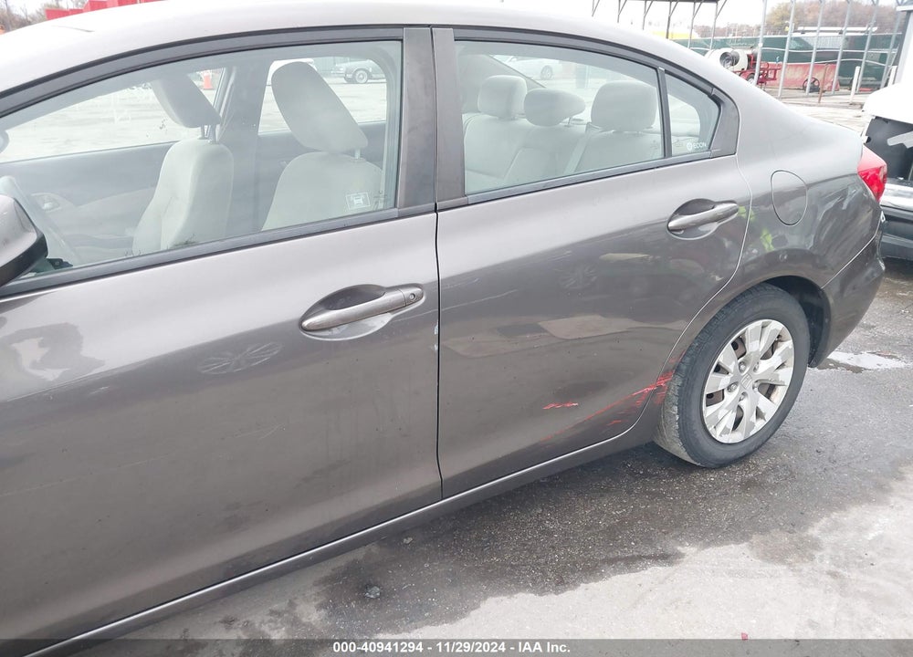 2012 HONDA CIVIC LX VIN: 19XFB2F56CE373879