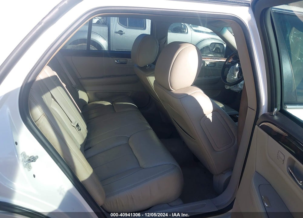 2011 CADILLAC DTS PREMIUM COLLECTION VIN: 1G6KH5E69BU145662