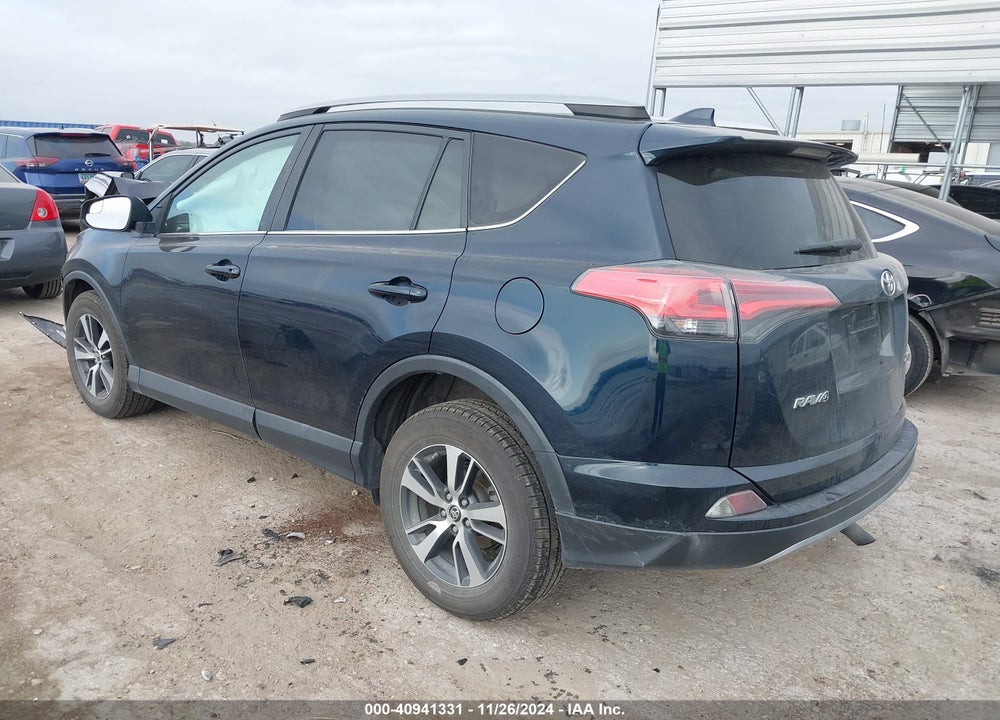 2017 TOYOTA RAV4 XLE VIN: 2T3WFREV7HW380950