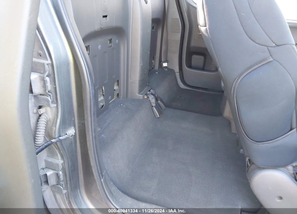 2007 NISSAN FRONTIER SE VIN: 1N6AD06W07C411232