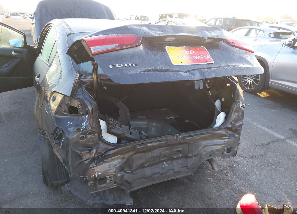 2017 KIA FORTE LX VIN: 3KPFK4A73HE130381