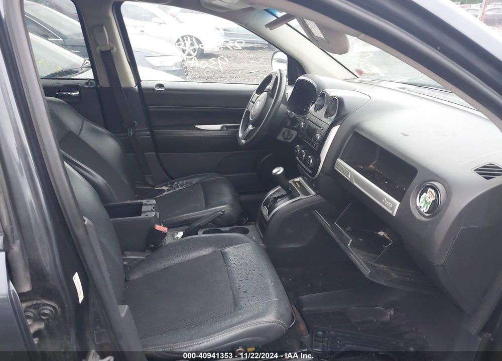 2014 JEEP COMPASS LATITUDE VIN: 1C4NJDEB2ED884592