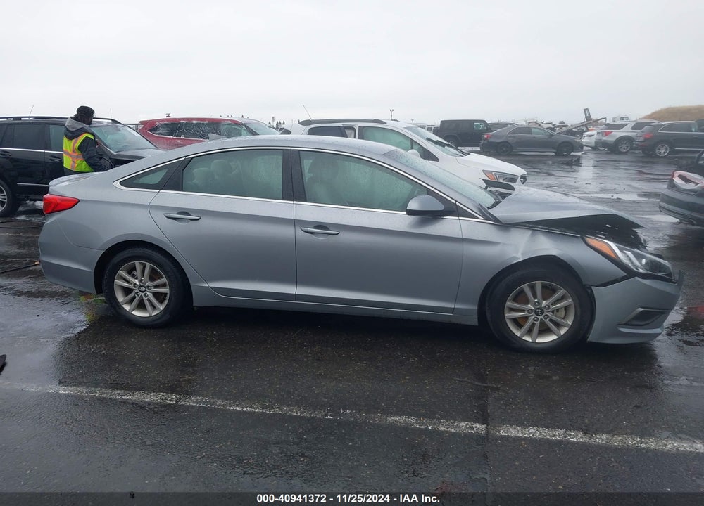 2016 HYUNDAI SONATA SE VIN: 5NPE24AF5GH400224