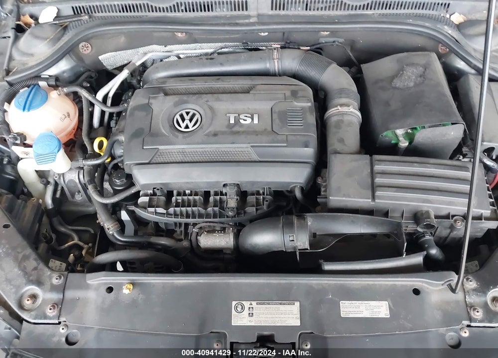 2014 VOLKSWAGEN JETTA 1.8T SE VIN: 3VWD17AJ3EM245259
