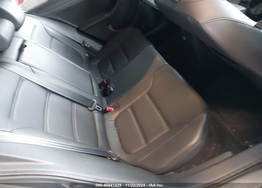 2014 VOLKSWAGEN JETTA 1.8T SE VIN: 3VWD17AJ3EM245259