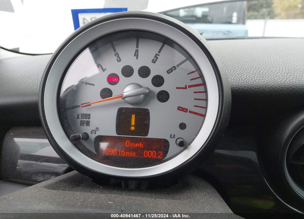 2010 MINI COOPER S VIN: WMWMF7C50ATX44842