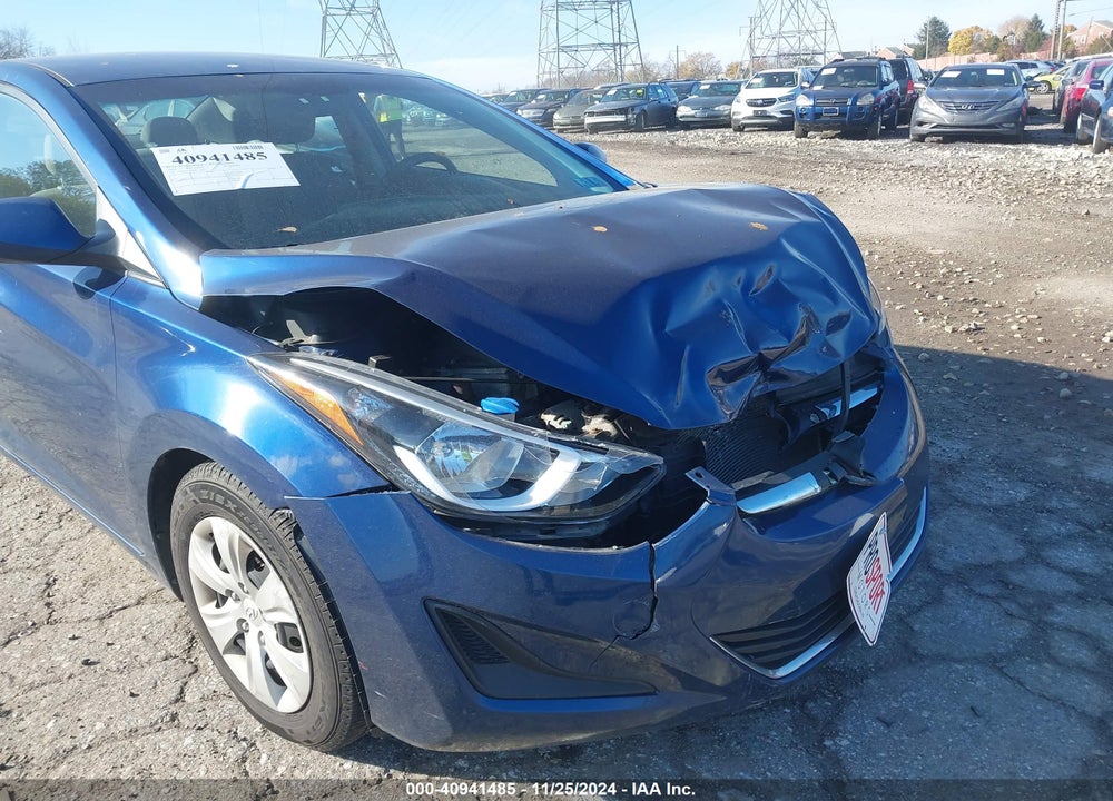 2016 HYUNDAI ELANTRA SE VIN: 5NPDH4AE8GH713947