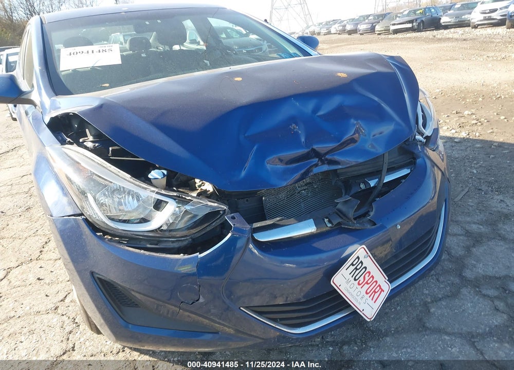2016 HYUNDAI ELANTRA SE VIN: 5NPDH4AE8GH713947