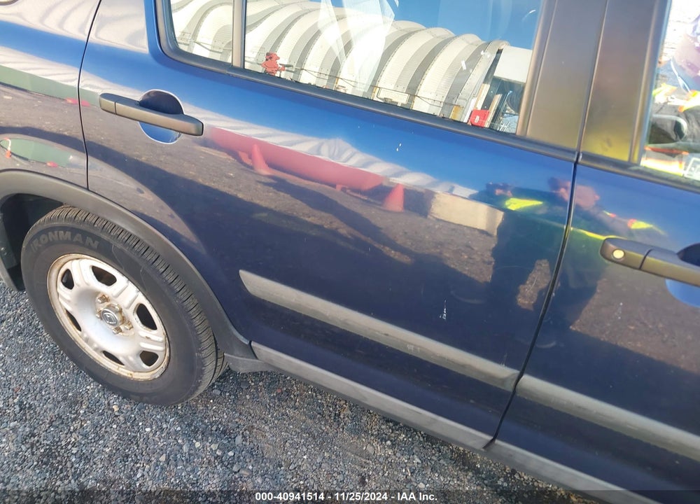 2005 HONDA CR-V LX VIN: SHSRD78525U306297