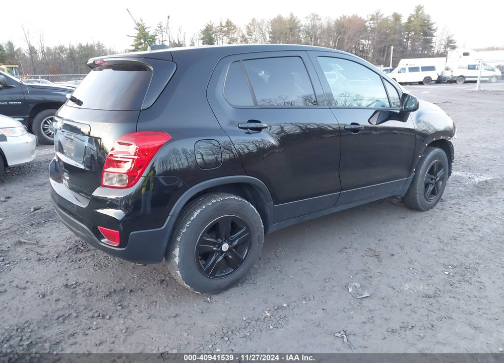2020 CHEVROLET TRAX AWD LS VIN: KL7CJNSB0LB062557