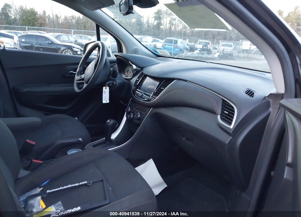 2020 CHEVROLET TRAX AWD LS VIN: KL7CJNSB0LB062557