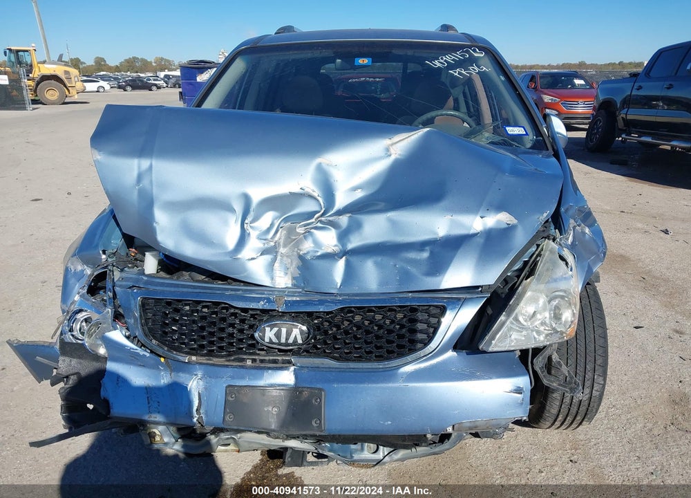 2014 KIA SEDONA LX VIN: KNDMG4C72E6549023