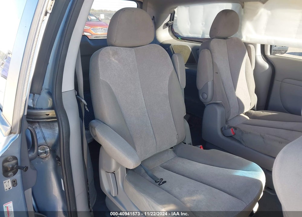 2014 KIA SEDONA LX VIN: KNDMG4C72E6549023