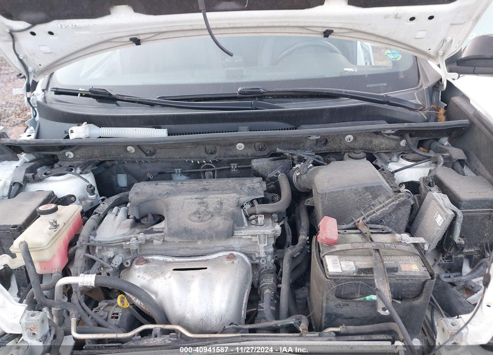 2017 TOYOTA RAV4 SE VIN: JTMJFREV9HJ121952