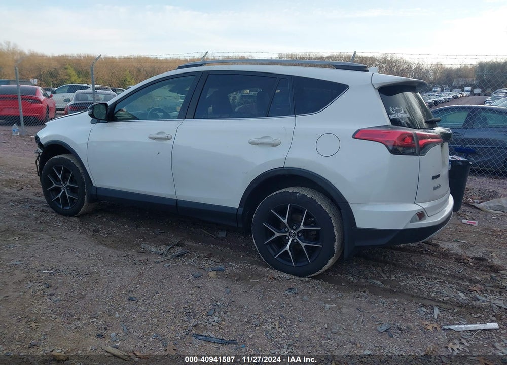 2017 TOYOTA RAV4 SE VIN: JTMJFREV9HJ121952