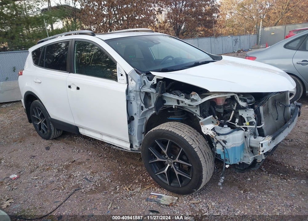 2017 TOYOTA RAV4 SE VIN: JTMJFREV9HJ121952