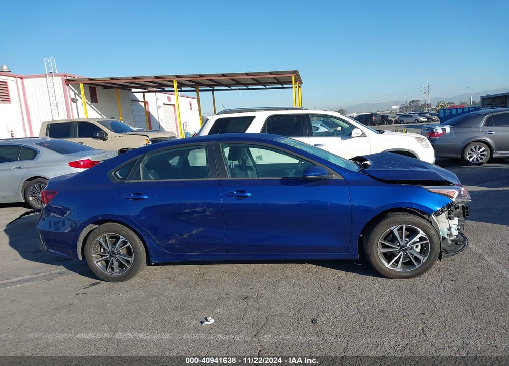 2023 KIA FORTE LXS VIN: 3KPF24AD1PE555182