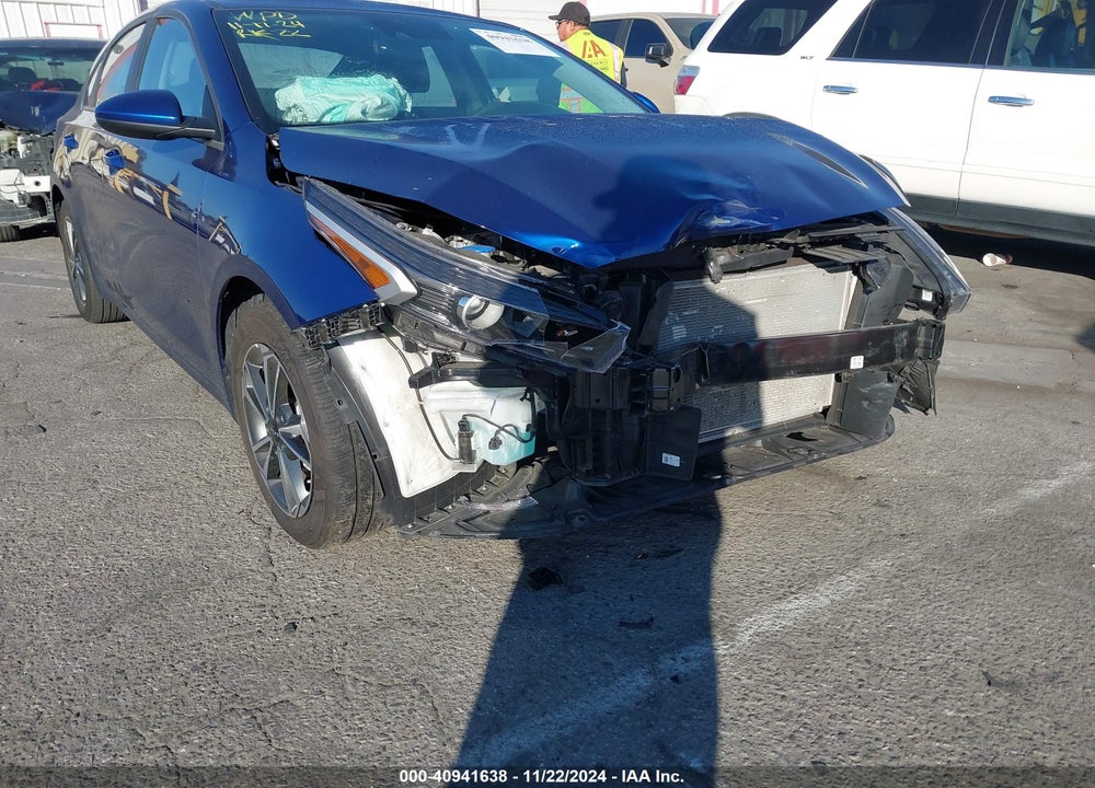 2023 KIA FORTE LXS VIN: 3KPF24AD1PE555182