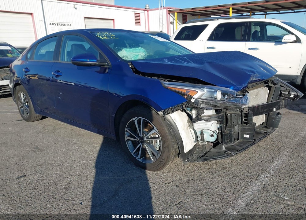 2023 KIA FORTE LXS VIN: 3KPF24AD1PE555182