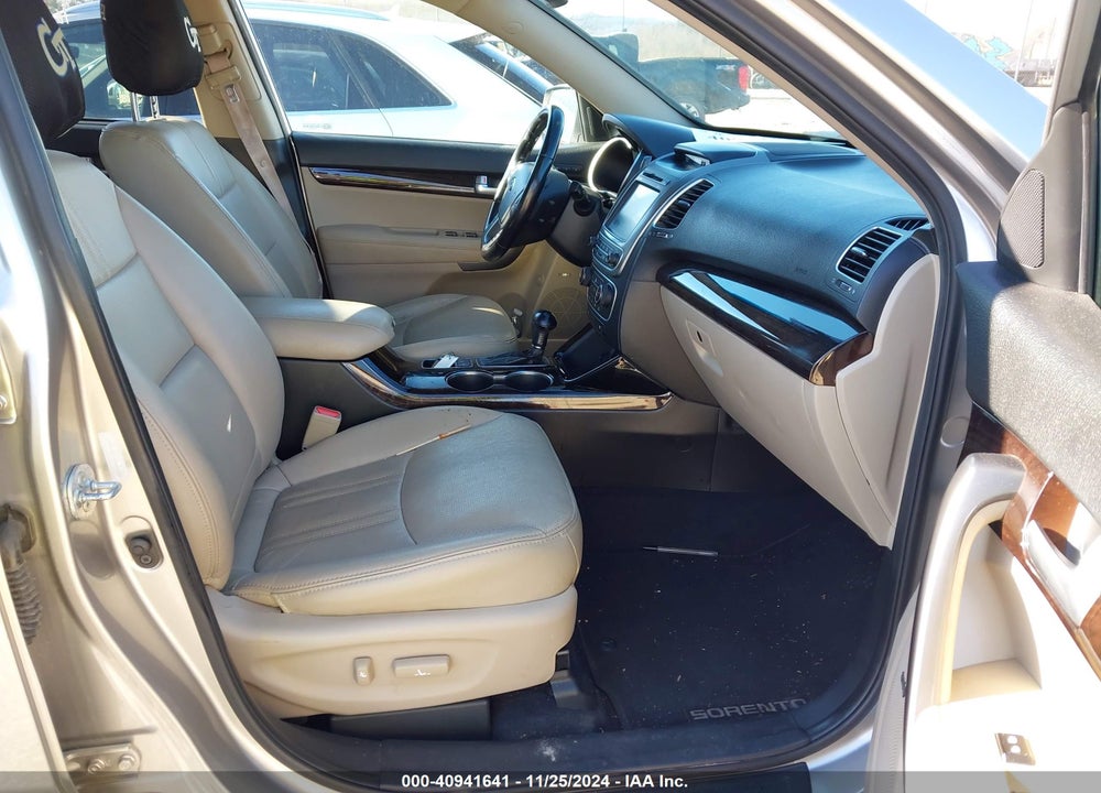 2014 KIA SORENTO EX V6 VIN: 5XYKU4A78EG512588