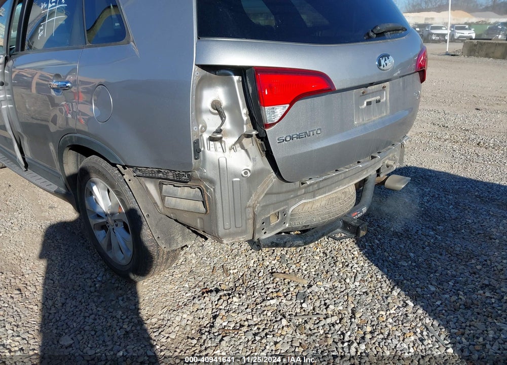 2014 KIA SORENTO EX V6 VIN: 5XYKU4A78EG512588