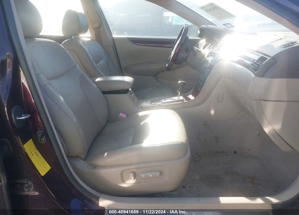 2004 LEXUS ES 330 VIN: JTHBA30G745020984