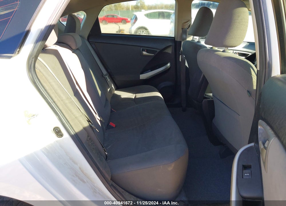 2015 TOYOTA PRIUS VIN: JTDKN3DU2F0432493