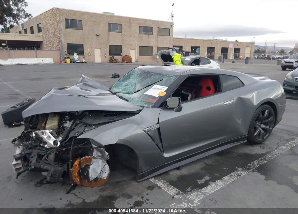 2010 NISSAN GT-R PREMIUM VIN: JN1AR5EF7AM230782