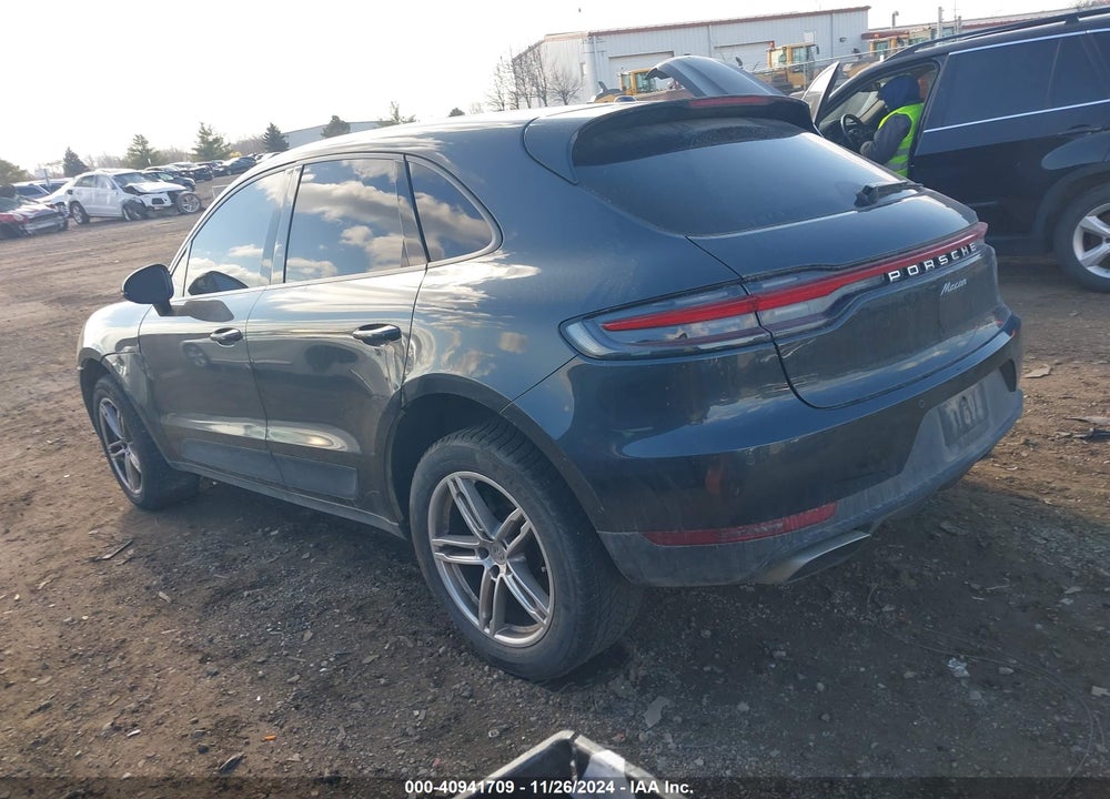 2021 PORSCHE MACAN VIN: WP1AA2A55MLB10343