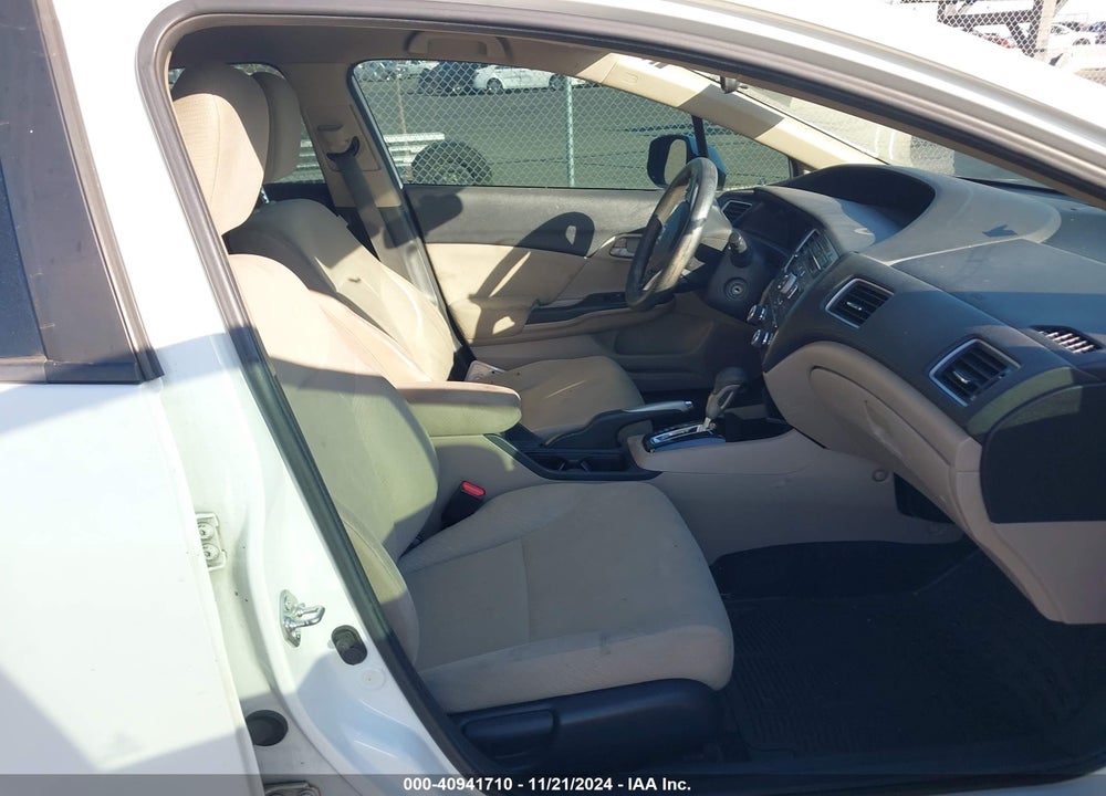 2013 HONDA CIVIC HF VIN: 2HGFB2F65DH544136