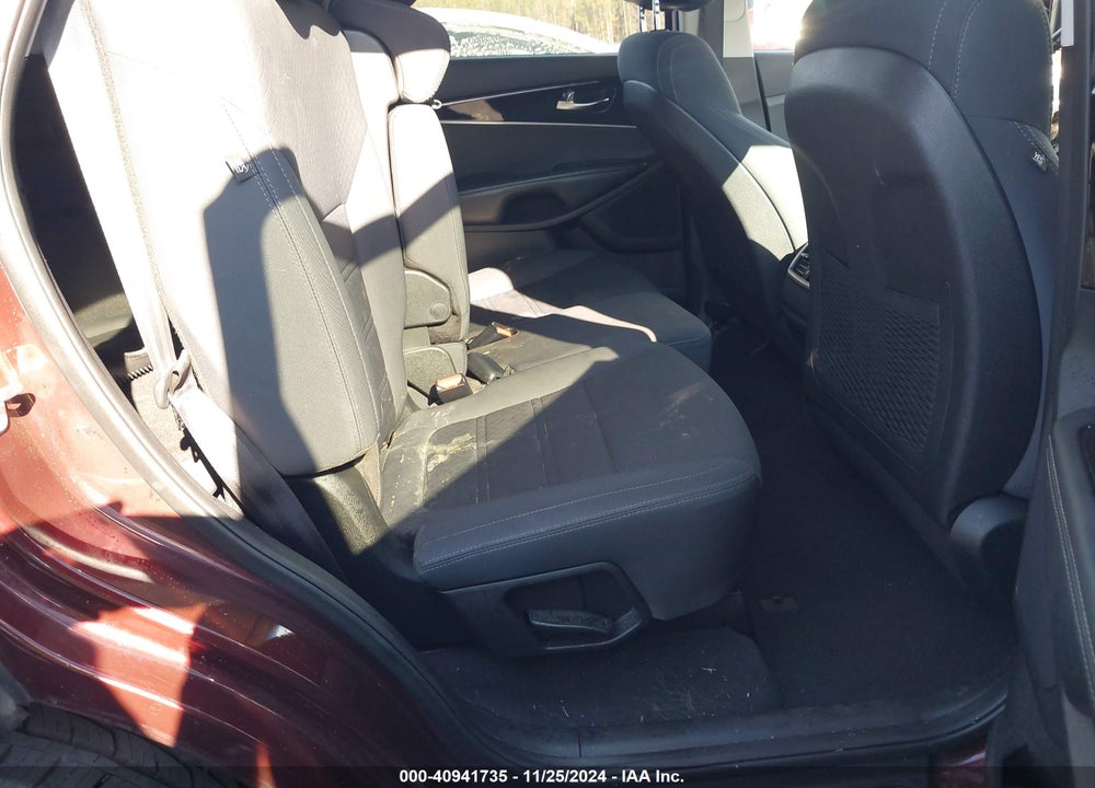 2017 KIA SORENTO 2.4L LX VIN: 5XYPGDA35HG236207