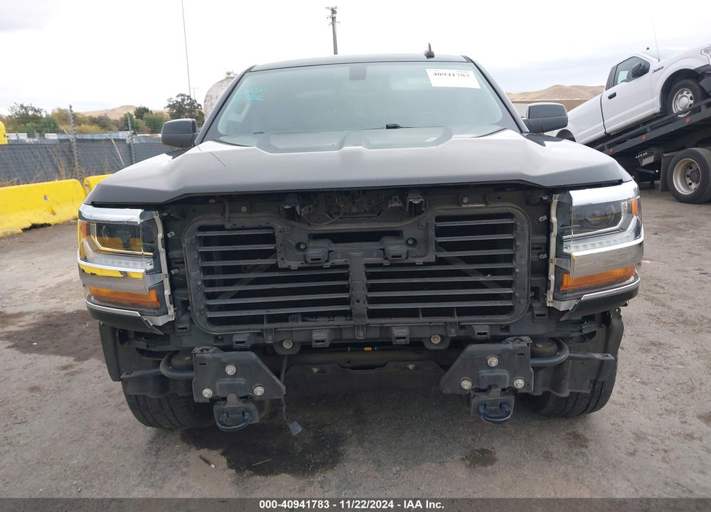 2018 CHEVROLET SILVERADO 1500 LT VIN: 3GCUKRER7JG356577