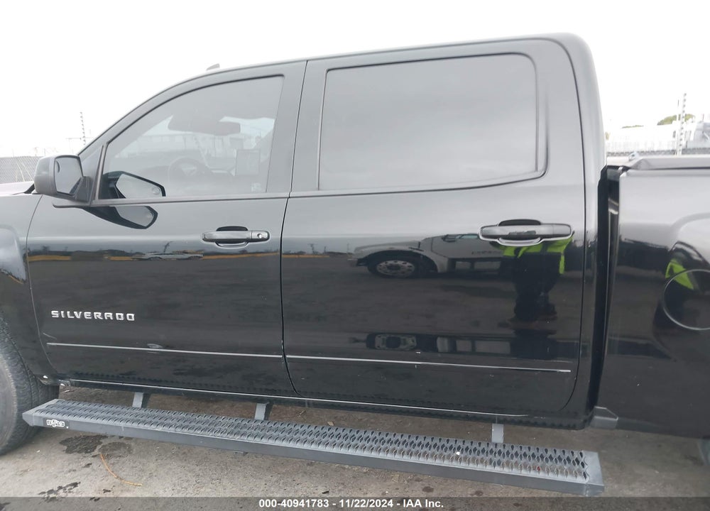 2018 CHEVROLET SILVERADO 1500 LT VIN: 3GCUKRER7JG356577