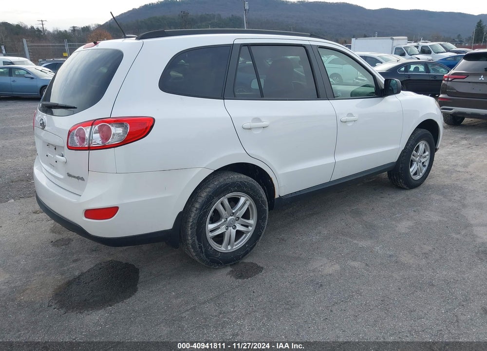 2011 HYUNDAI SANTA FE GLS VIN: 5XYZG3ABXBG027255