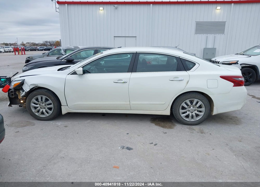 2018 NISSAN ALTIMA VIN: 1N4AL3AP2JC278266