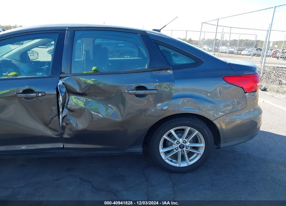 2017 FORD FOCUS SE VIN: 1FADP3F20HL241774