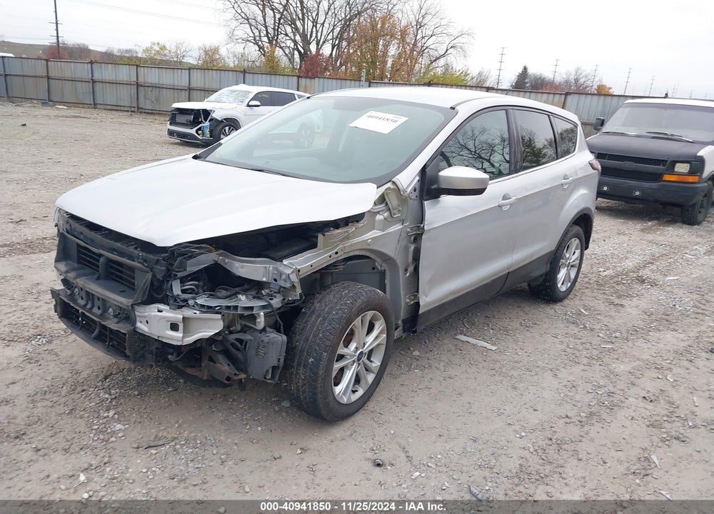 2017 FORD ESCAPE SE VIN: 1FMCU9GD1HUC08936