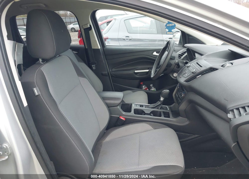 2017 FORD ESCAPE SE VIN: 1FMCU9GD1HUC08936