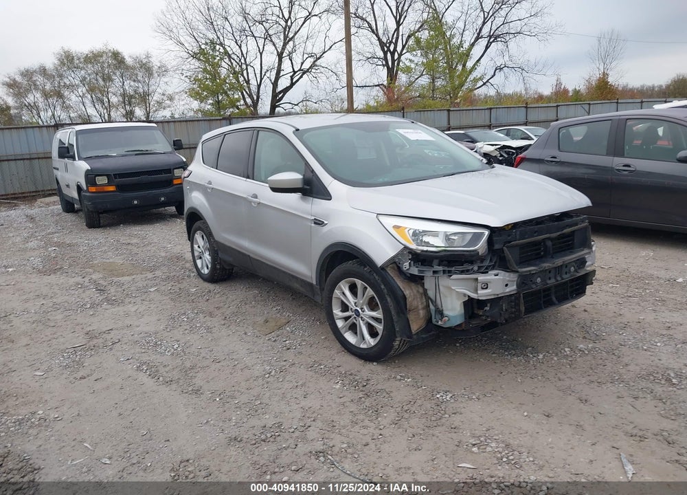 2017 FORD ESCAPE SE VIN: 1FMCU9GD1HUC08936