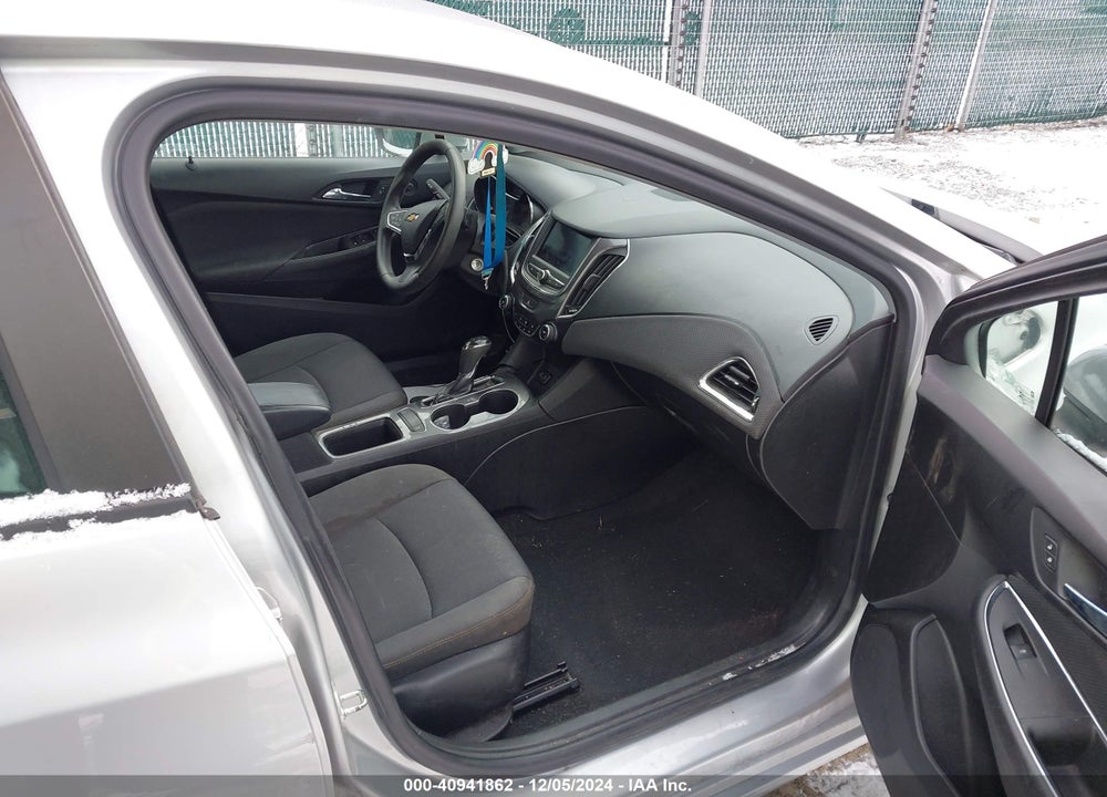 2019 CHEV CRUZE LS VIN: 3G1BC6SM4KS601922