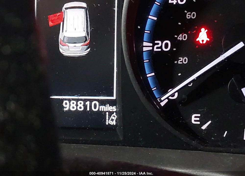 2017 TOYOTA RAV4 XLE VIN: 2T3WFREV2HW329548