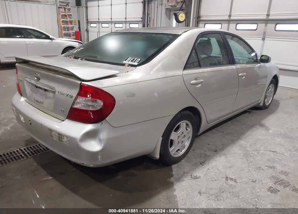 2002 TOYOTA CAMRY LE V6 VIN: 4T1BF32KX2U516171