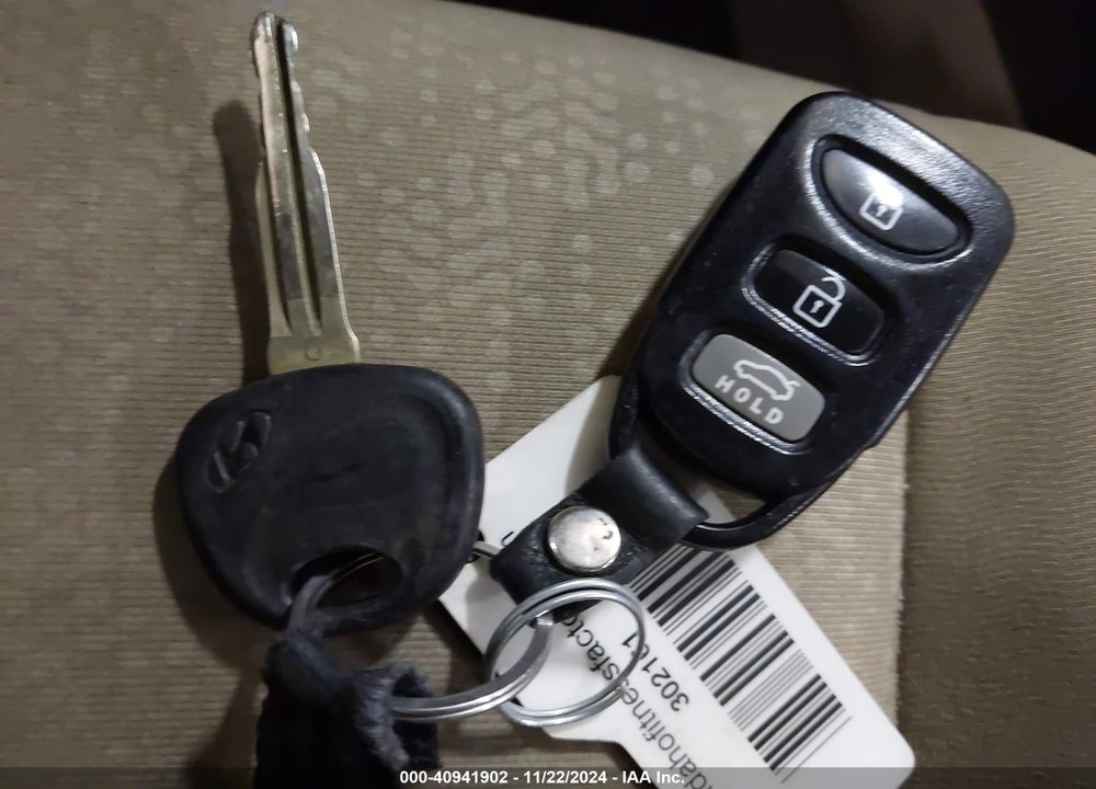2010 HYUNDAI ELANTRA GLS VIN: KMHDU4AD4AU918712