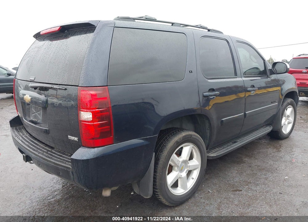 2007 CHEVROLET TAHOE LT VIN: 1GNFK130X7J359860