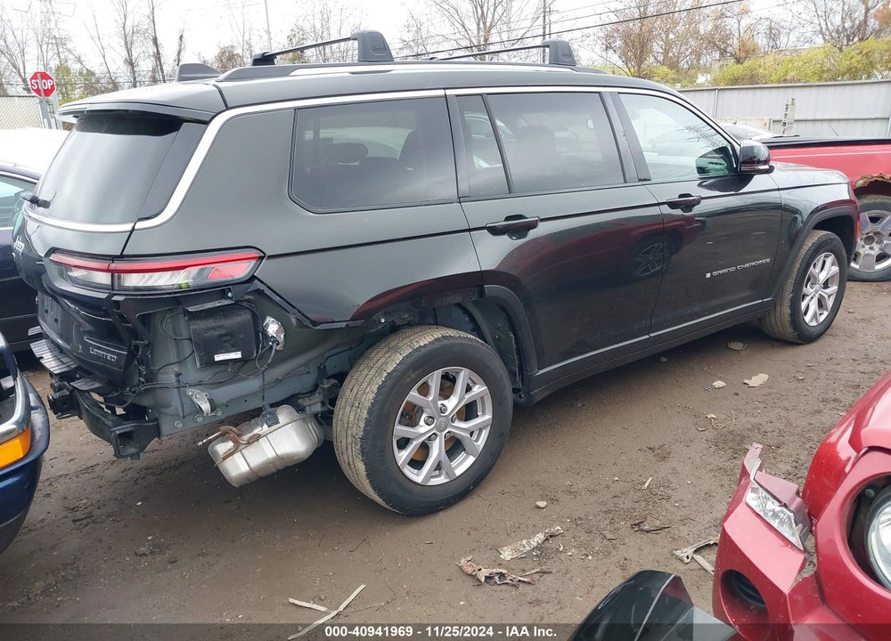 2021 JEEP GRAND CHEROKEE L LIMITED 4X4 VIN: 1C4RJKBGXM8201082