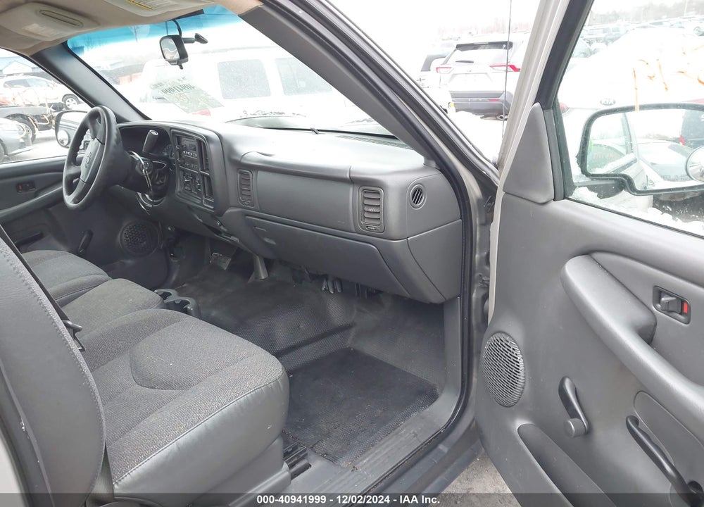 2005 CHEVROLET SILVERADO 1500 WORK TRUCK VIN: 1GCEC14X15Z284395