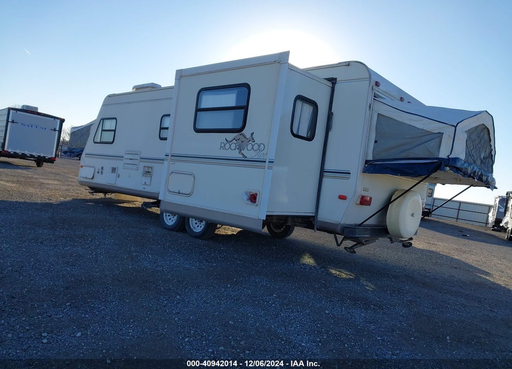 2002 ROCKWOOD ROO VIN: 4X4TRLA262D075053