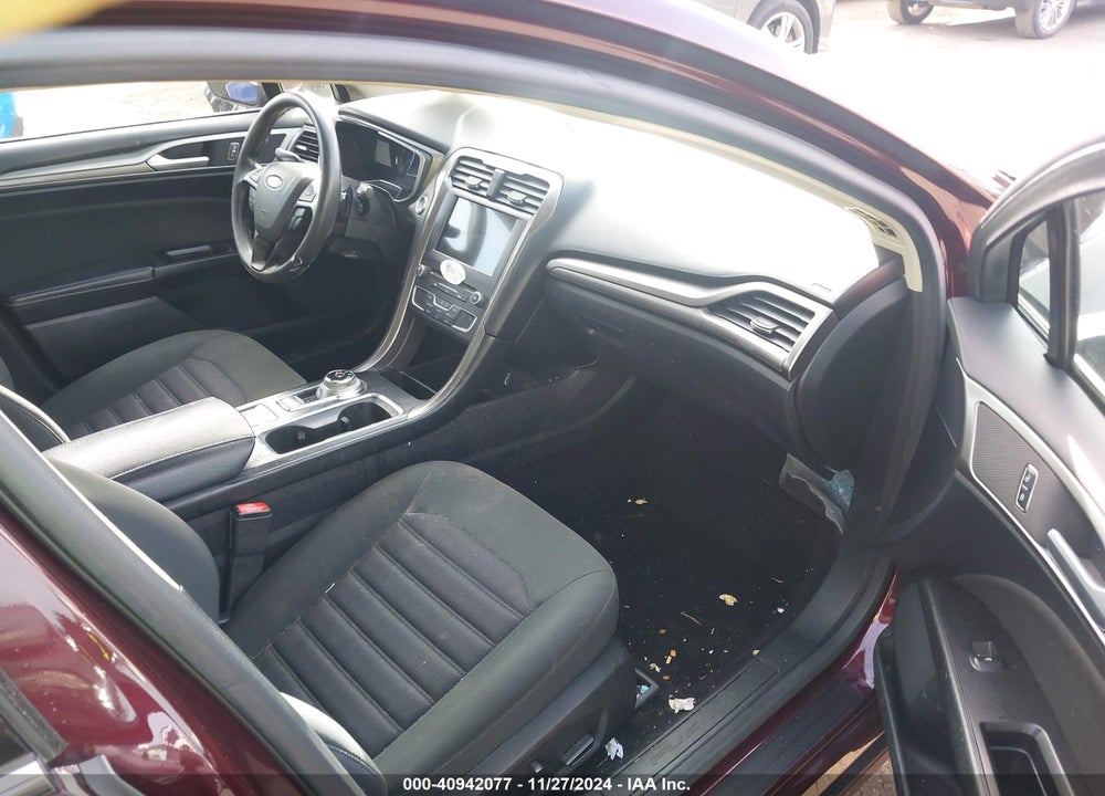 2017 FORD FUSION VIN: 3FA6P0HD8HR137038